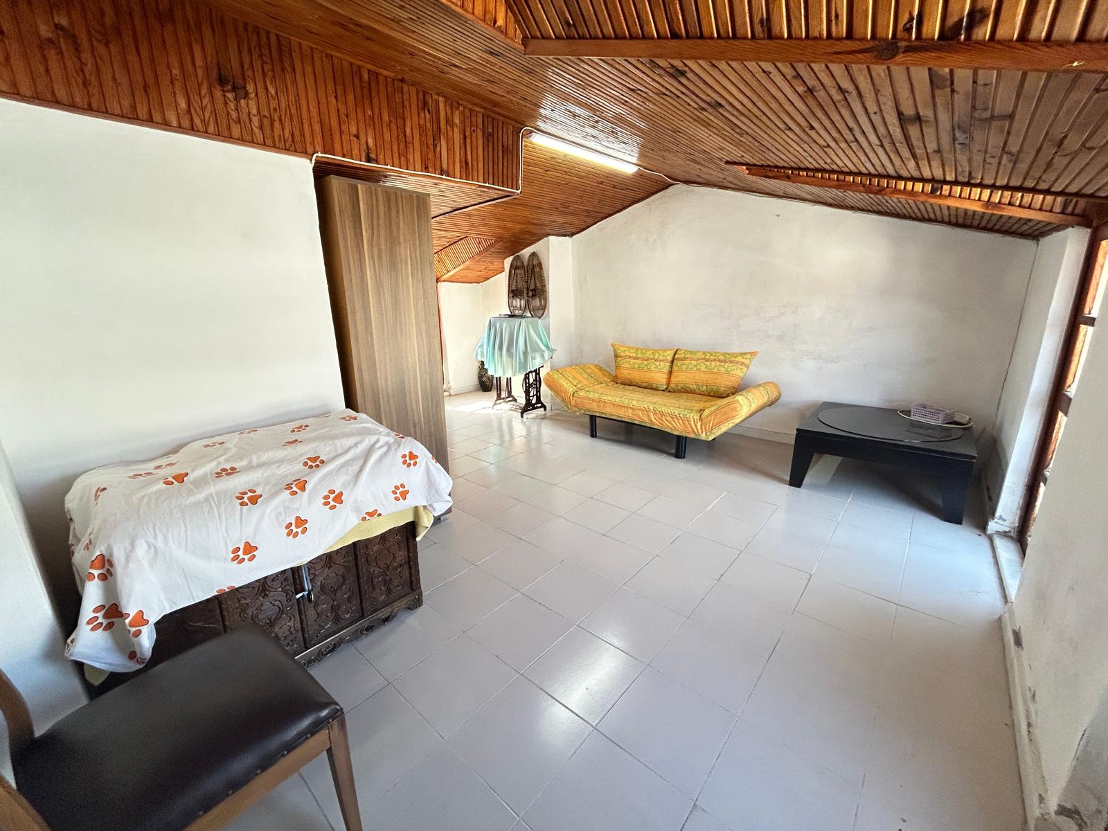 MARMARİS ARMUTALANDA KÖŞE KONUM BAHÇELİ SATILIK 3+1 TRİBLEKS VİLLA